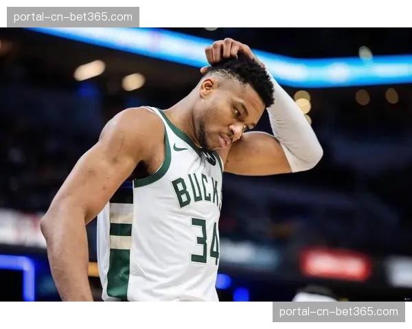 雄鹿第三节轰出20-2攻势，字母哥领衔的防守反击成为转折点